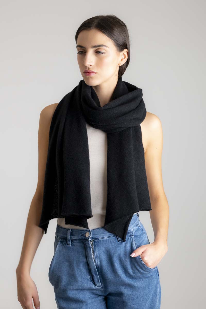 Cashmere Travel Wrap Black