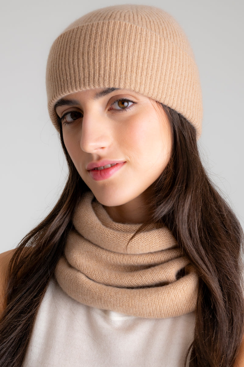 Chapeau et snood de style pêcheur