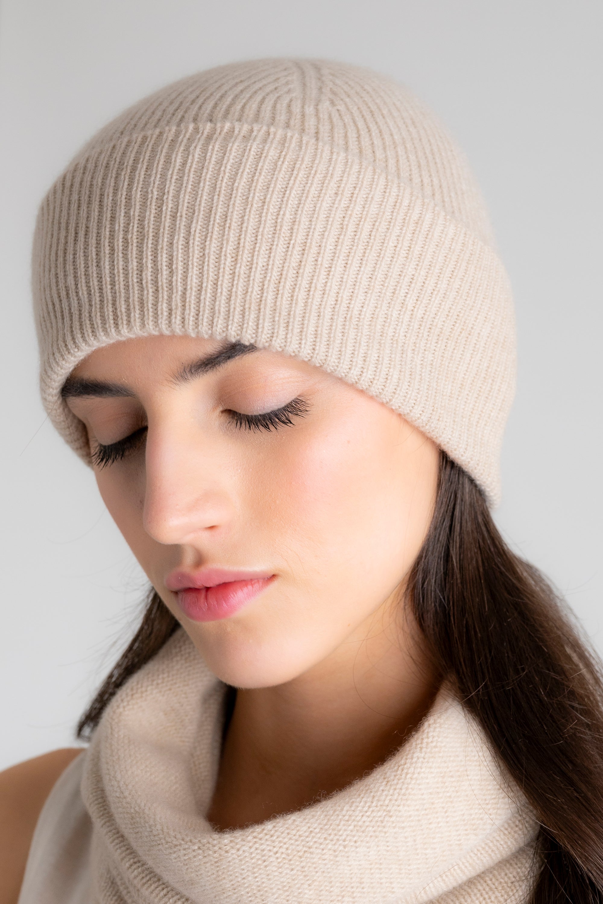 Fisherman Style Hat &amp; Snood