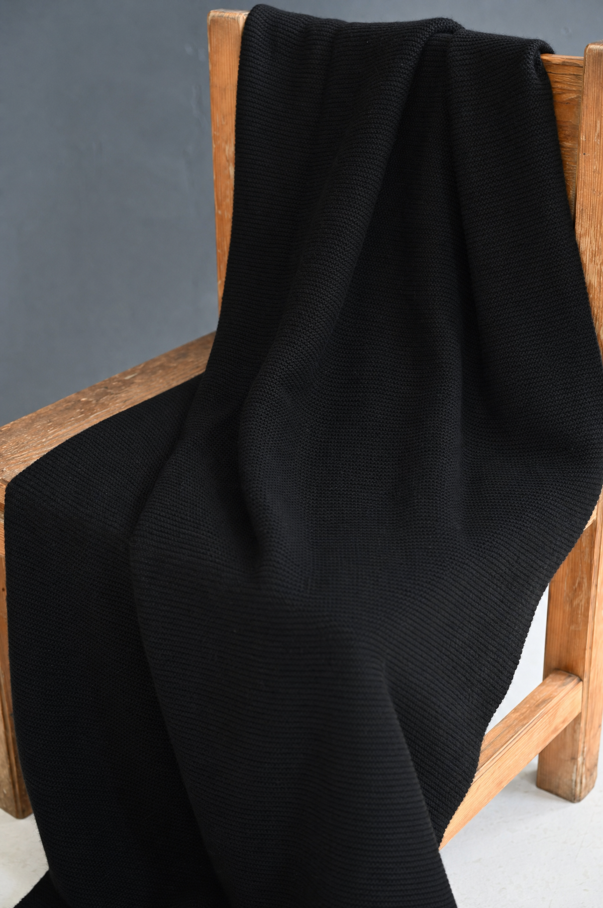 Woolen Blanket in Black