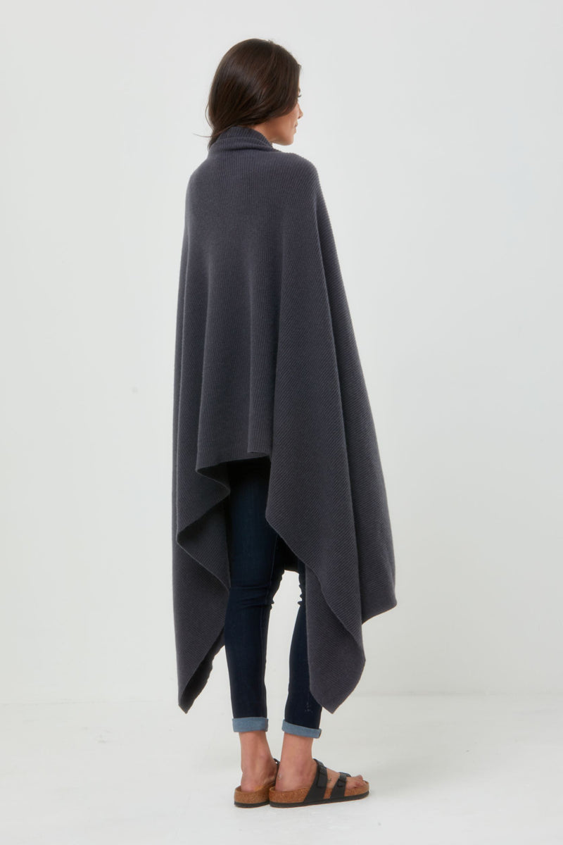 Cashmere Throw in Charcoal