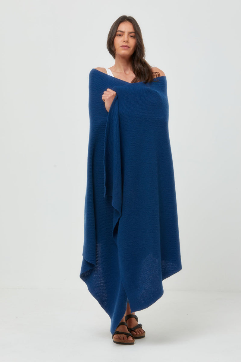 Cashmere Throw in Navy