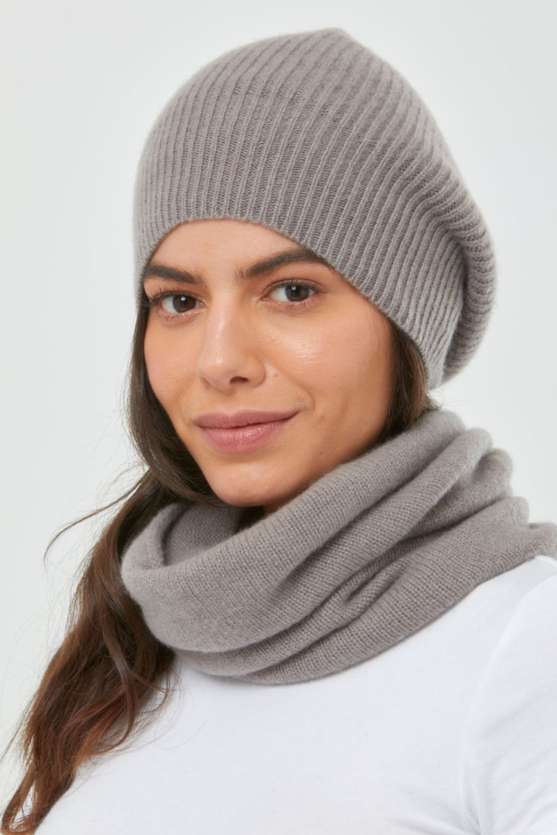 Chapeau et snood de style pêcheur